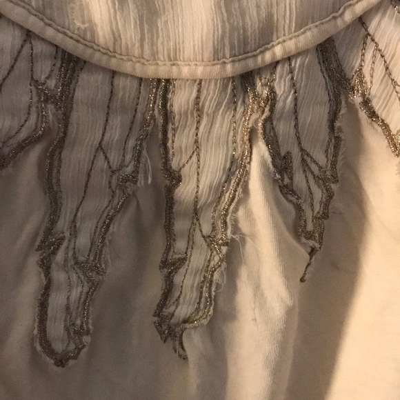 Silence and Noise Tank with Sun Rays 🌞 - Picture 2 of 4